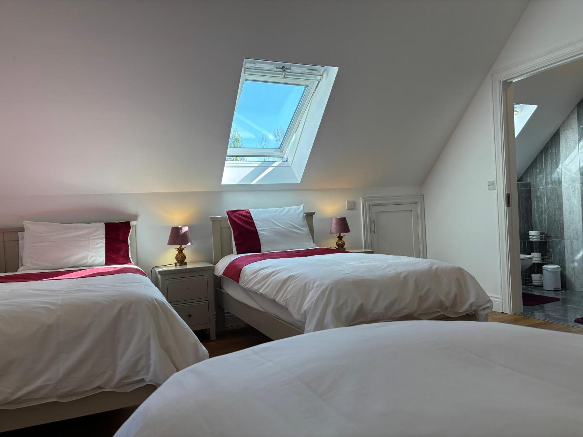 Lough Key Luxury Riverfront Apartment Cootehall Экстерьер фото